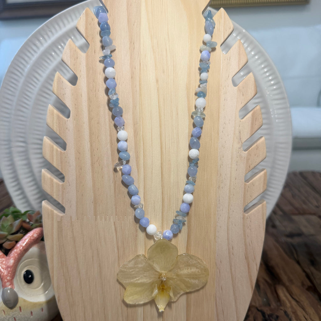 Orchids Necklace