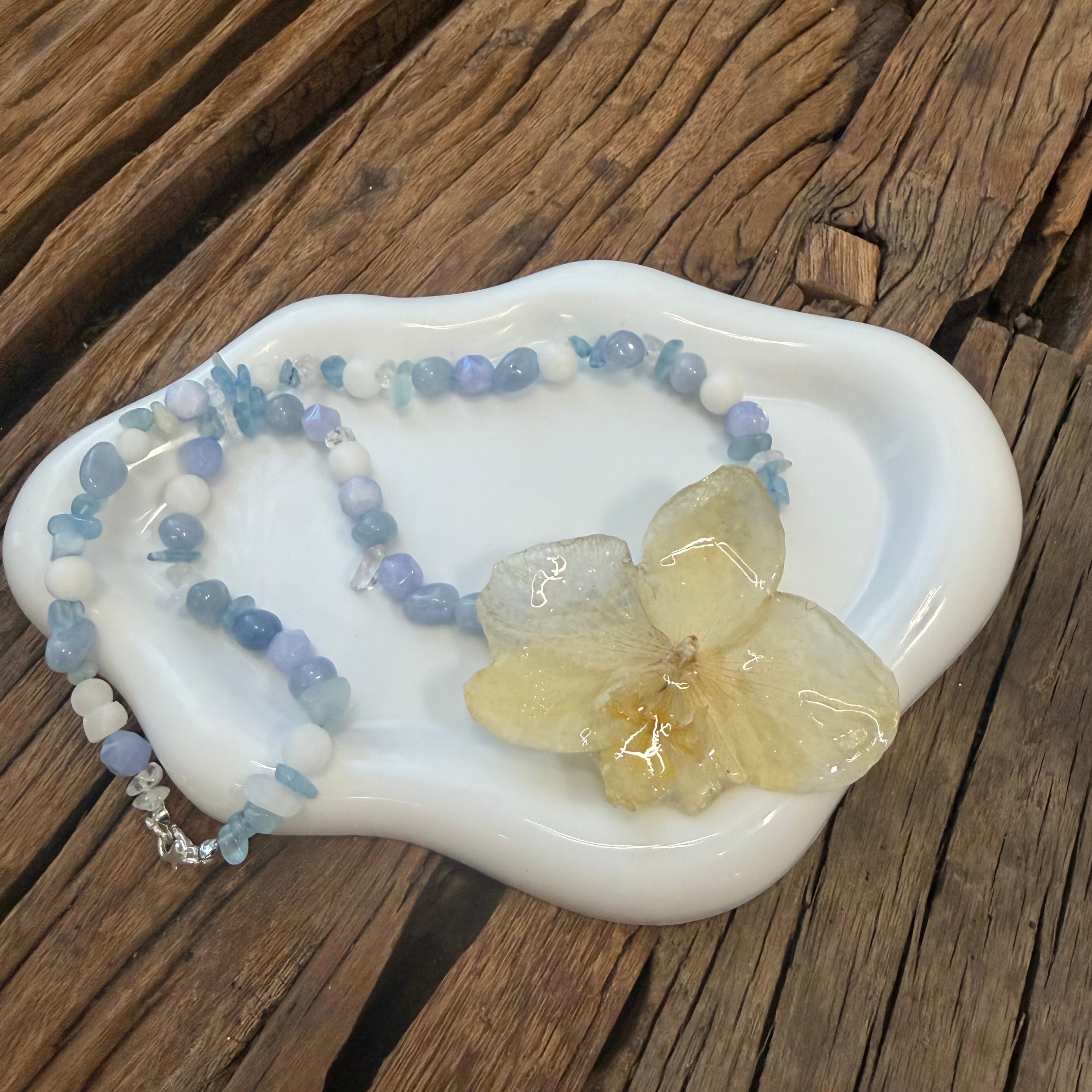 Orchids Necklace