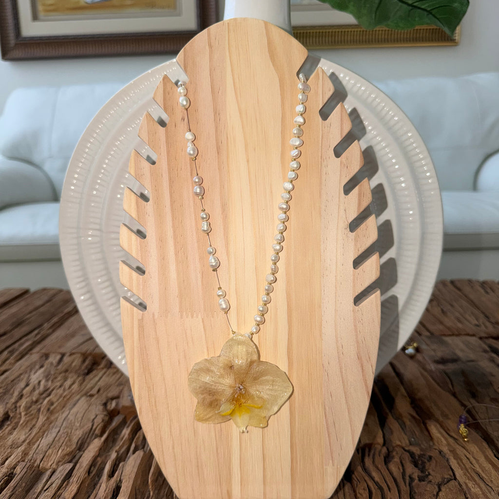 Pearls Orchid Necklace